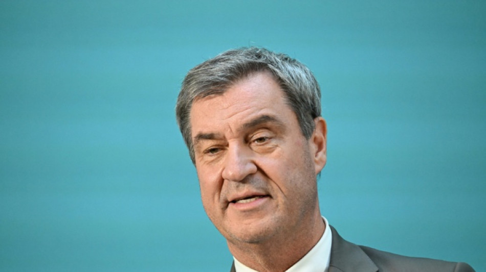 "Rote Front" in Berlin: S&ouml;der kritisiert "absurde Enteignungsphantasien"