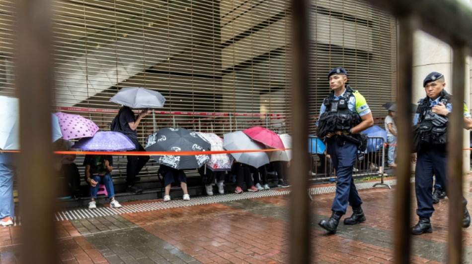  Hong Kong: Jimmy Lai "commentait" juste l'actualité, plaide son avocat 