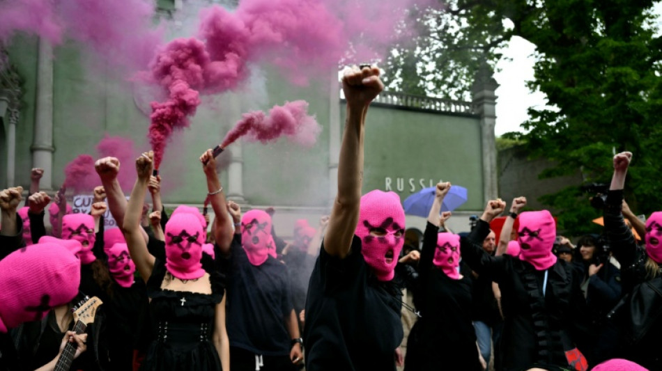  Protests as Venice Biennale opens in turmoil over Russian presence 