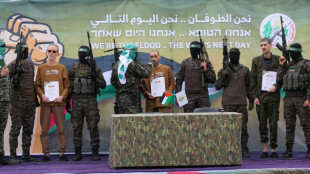 Le Hamas menace de reporter la lib&eacute;ration d'otages, Isra&euml;l se pr&eacute;pare &agrave; tous les sc&eacute;narios