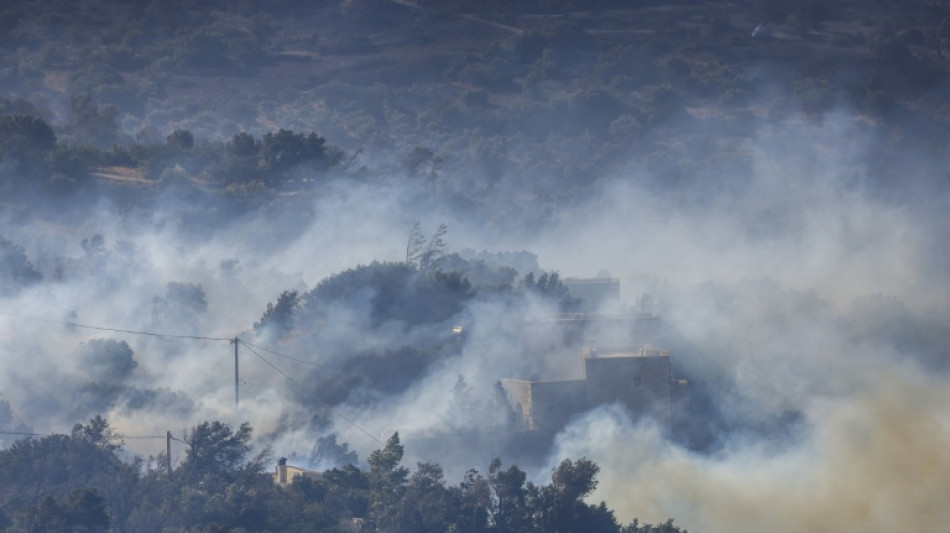  Gr&egrave;ce: 300 pompiers face aux incendies en Cr&egrave;te, 8.000 &eacute;vacu&eacute;s 