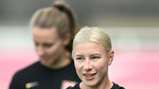 Mead left out of England squad for Women's World Cup