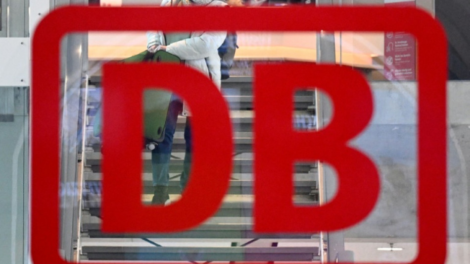 Koffer am Bahnhof einchecken: Minister f&uuml;r Kooperation von Bahn und Airlines