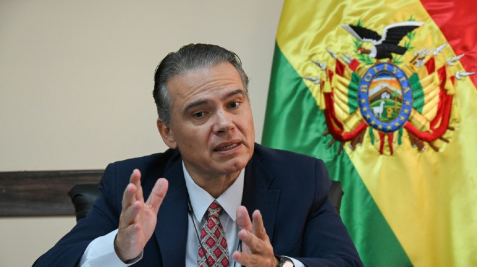  Bol&iacute;via e DEA retomam investiga&ccedil;&otilde;es conjuntas sobre narcotr&aacute;fico ap&oacute;s 18 anos 