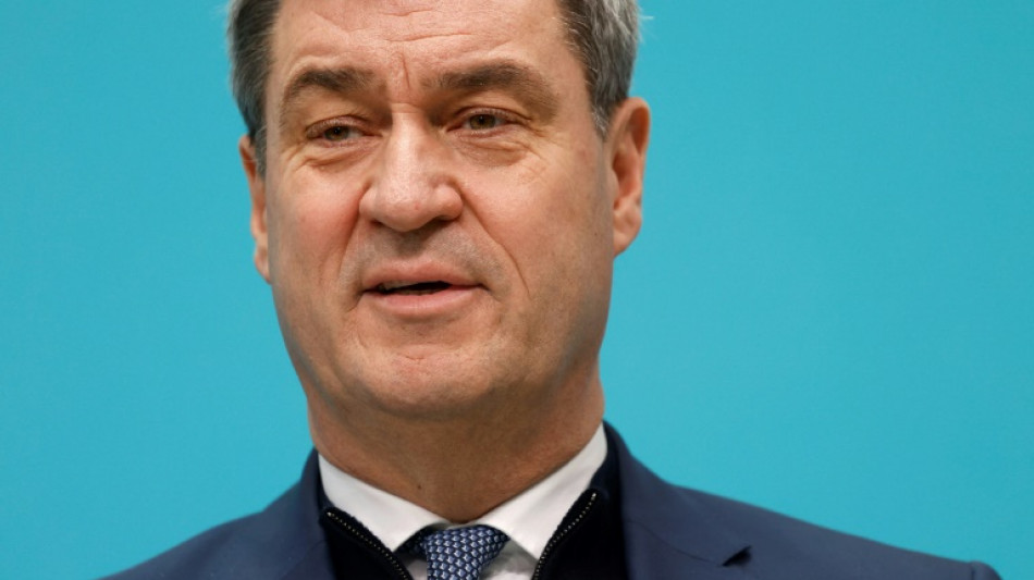 S&ouml;der unterzeichnet Absichtserkl&auml;rung f&uuml;r Mondkontrollzentrum - Kritik am Bund