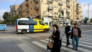 Ap&oacute;s ataque do Ir&atilde;, israelenses mostram-se tranquilos por efic&aacute;cia de defesa antia&eacute;rea