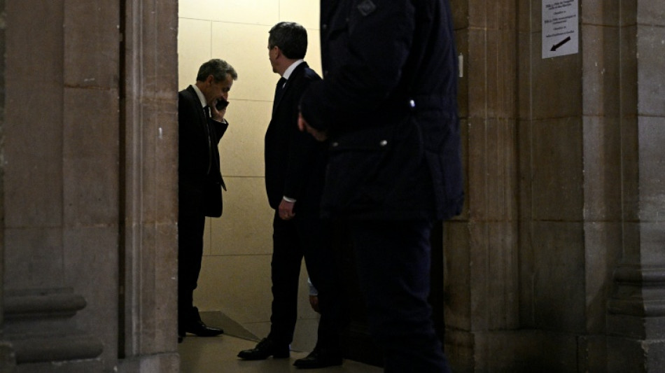  El expresidente franc&eacute;s Sarkozy reafirma su inocencia en su juicio en apelaci&oacute;n por presunto financimiento libio 