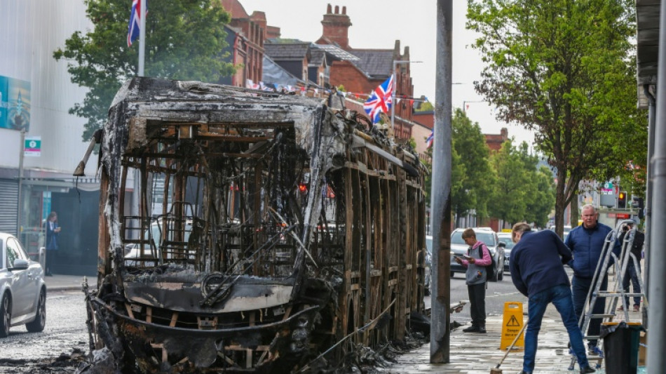  Nach ausl&auml;nderfeindlichen Protesten w&auml;chst in Belfast die Sorge vor neuer Gewalt 