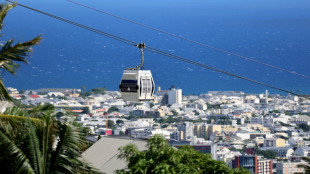 Papang, premier t&eacute;l&eacute;ph&eacute;rique de l'oc&eacute;an Indien mis en service &agrave; La R&eacute;union
