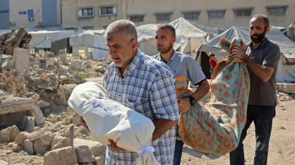  Rescatistas reportan 12 muertos en ataques israel&iacute;es en Gaza, la mitad de una misma familia 