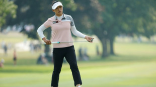 Yang seizes LPGA lead with back-to-back birdie finish