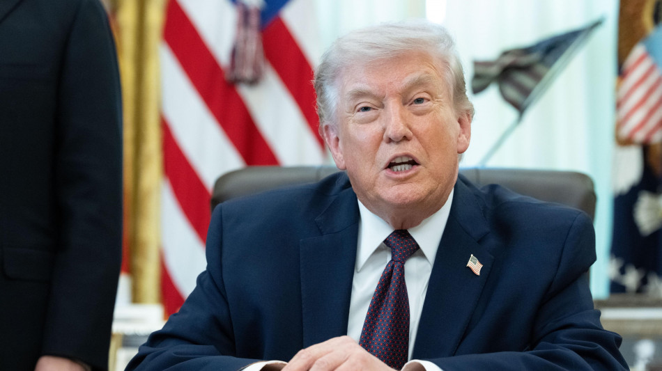  Trump, l'Iran ci ha chiesto un cessate il fuoco 