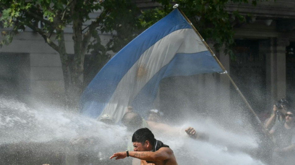 Milei labor law reforms spark clashes in Buenos Aires 