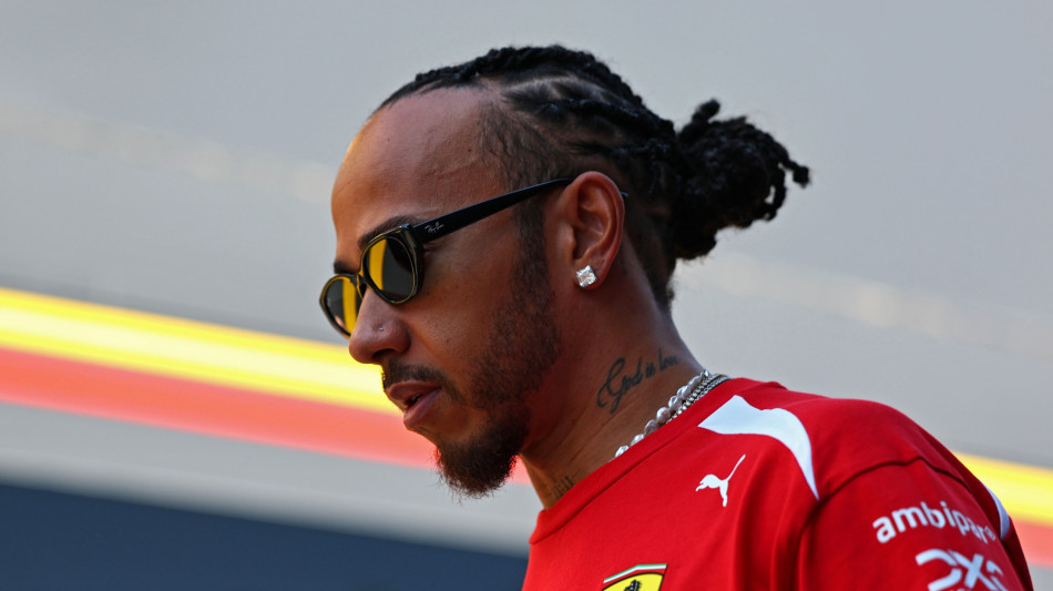  Ferrari: Hamilton chiede "calma, non ci sono scorciatoie verso il successo" 