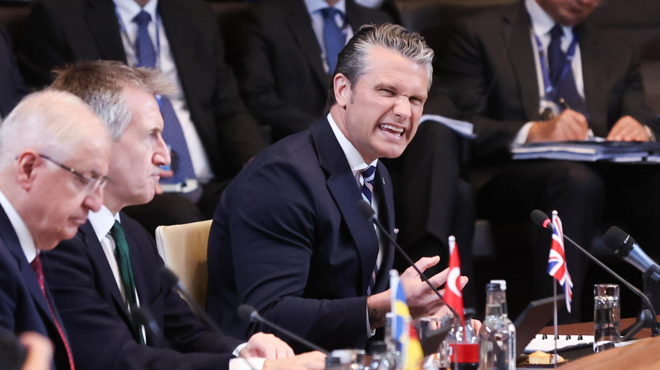  Fonti Nato, 'Hegseth un disco rotto, Europa e Canada stanno crescendo' 