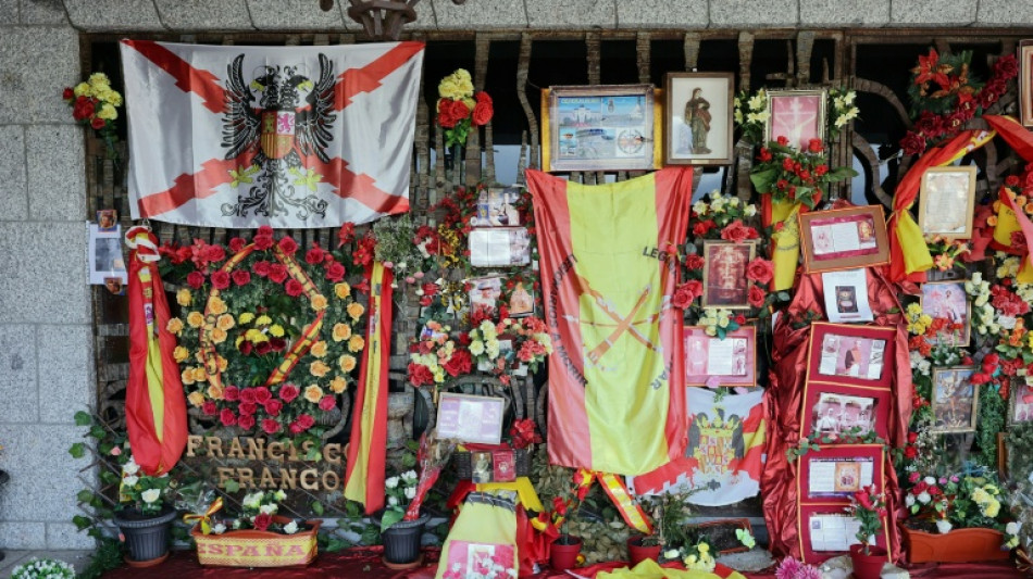 La Comunidad de Madrid suspende una formaci&oacute;n sobre el franquismo destinada a profesores