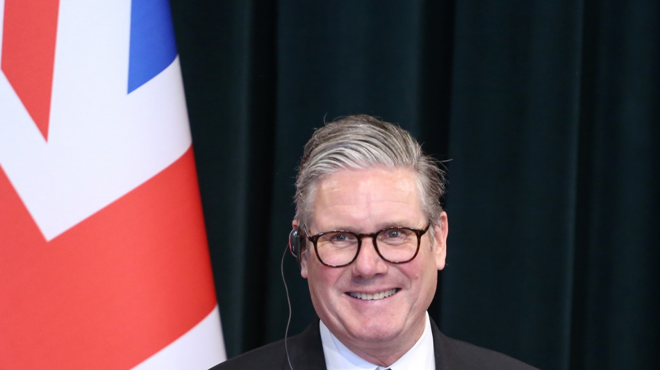 Starmer, è evidente che Putin non vuole seriamente la pace