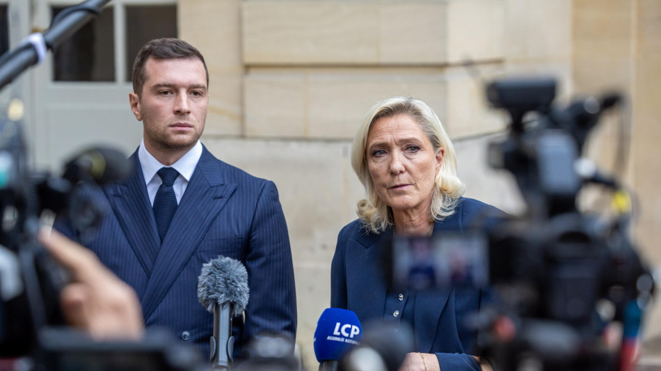Le Pen, 'ora basta, la farsa &egrave; durata abbastanza'