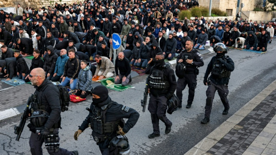  Jerusalem's Muslims despair as war shuts Al-Aqsa Mosque for Eid 