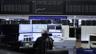 Borsa: l'Europa chiude in ordine sparso, Francoforte +0,73%