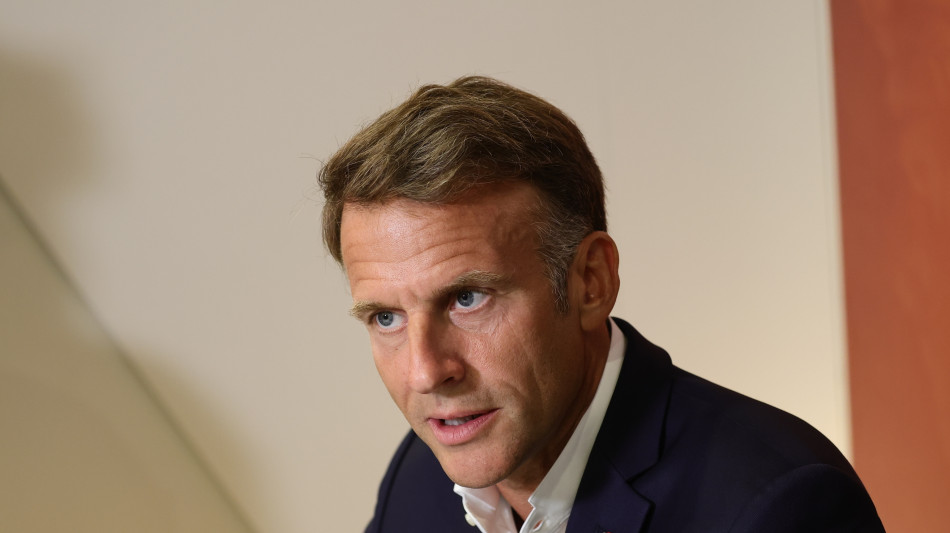 Macron, 'Mosca aumenter&agrave; le provocazioni, dobbiamo prepararci'