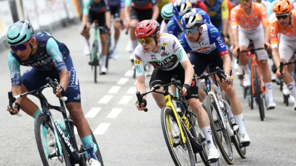  Vingegaard clinches Tour of Catalonia victory 