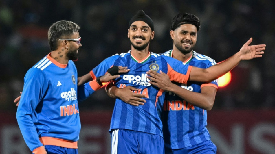  Arshdeep helps India beat South Africa to take T20 series lead 