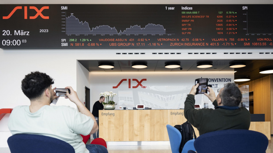 Borsa: l'Europa chiude contrastata, Parigi +0,43%, Francoforte -0,03%
