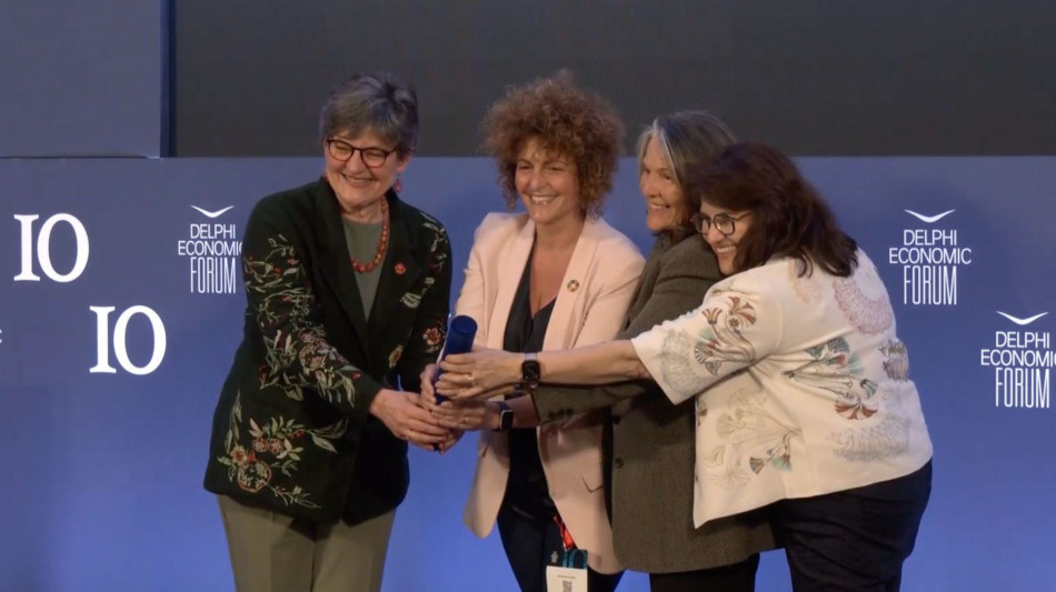 L'italiana Future Food Institute riceve il Costa Carras Award