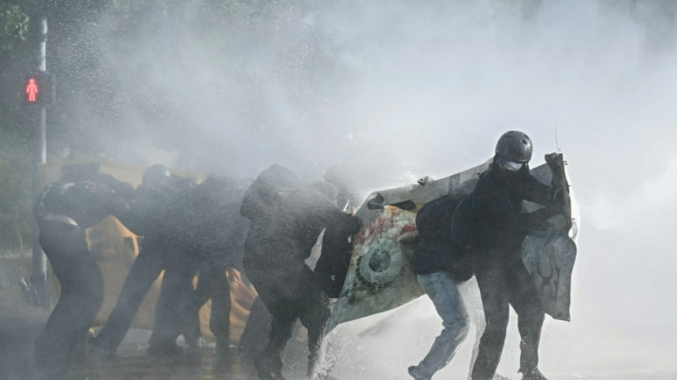  Clashes as thousands protest in Geneva ahead of G7 summit in France 