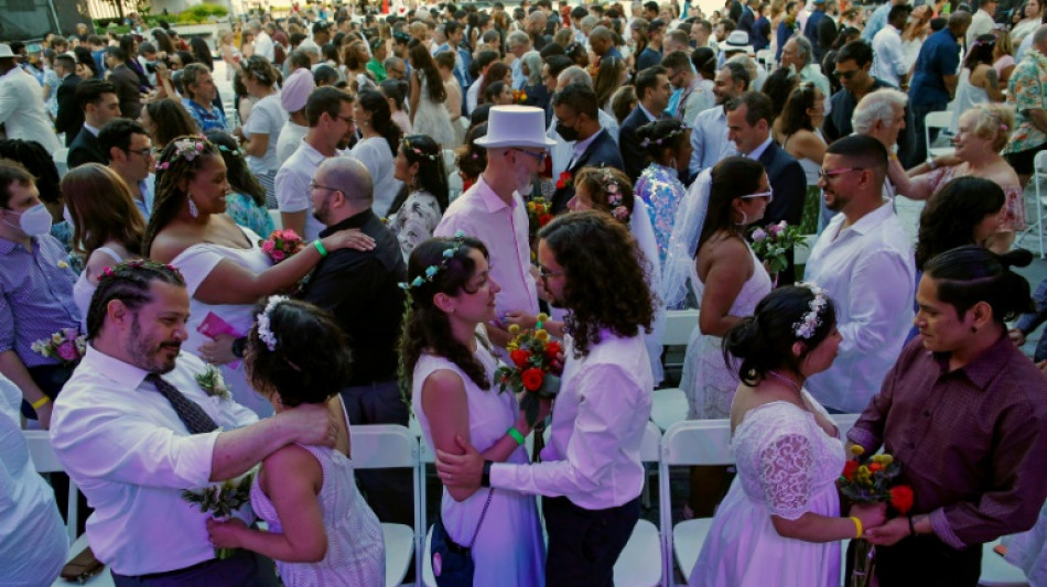 Mariage géant à New York pour oublier la pandémie