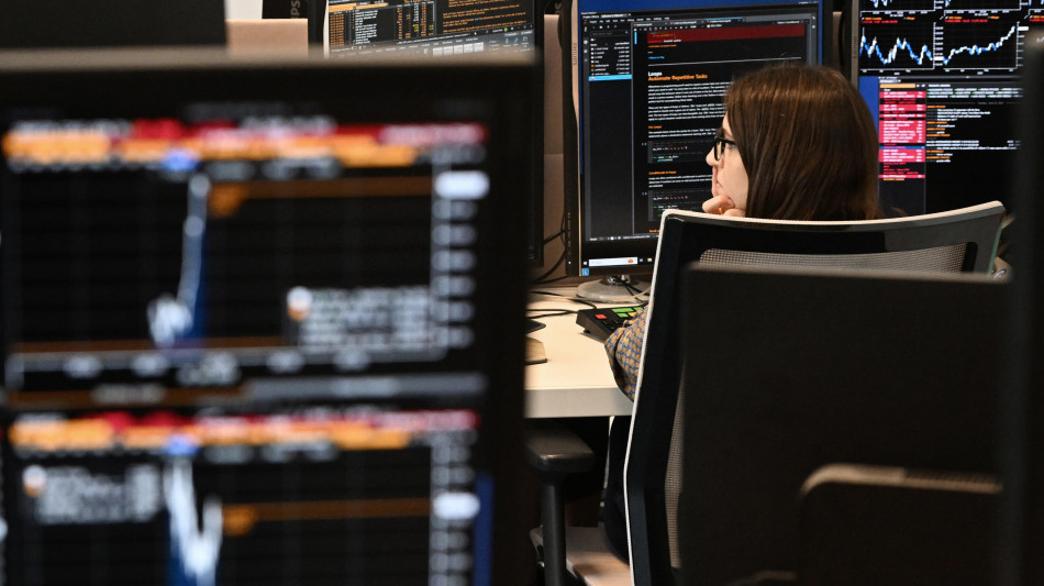 Borsa: l'Europa cauta con lente su Trump-Xi, Milano +0,21%