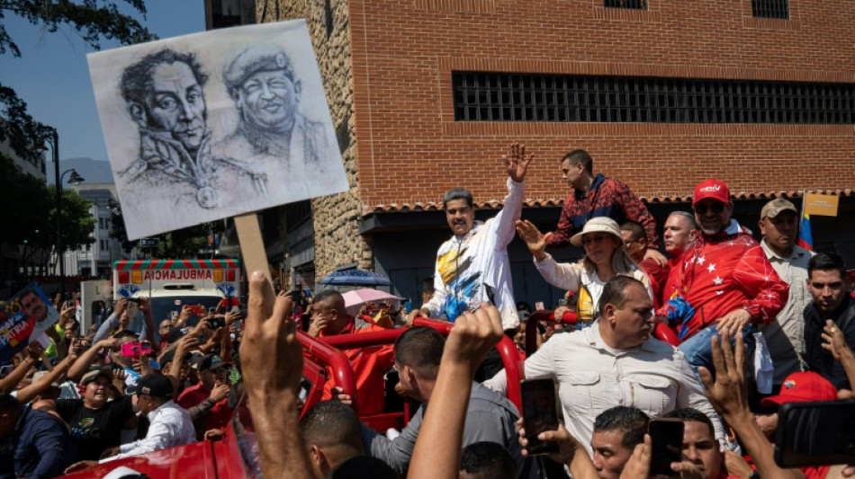 Ex-rival de Ch&aacute;vez enfrentar&aacute; Maduro ap&oacute;s bloqueio de candidatura da oposi&ccedil;&atilde;o