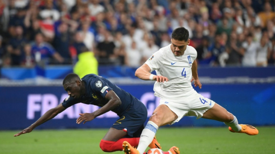 West Ham contrata zagueiro grego Mavropanos, do Stuttgart