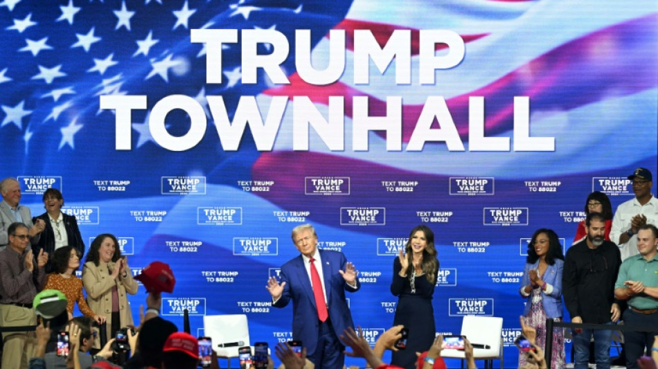 Harris questiona sa&uacute;de mental de Trump ap&oacute;s recital de can&ccedil;&otilde;es em ato eleitoral