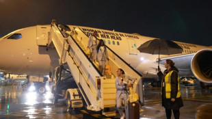 Jogadoras da Sele&ccedil;&atilde;o exibem mensagem de apoio &agrave;s mulheres iranianas