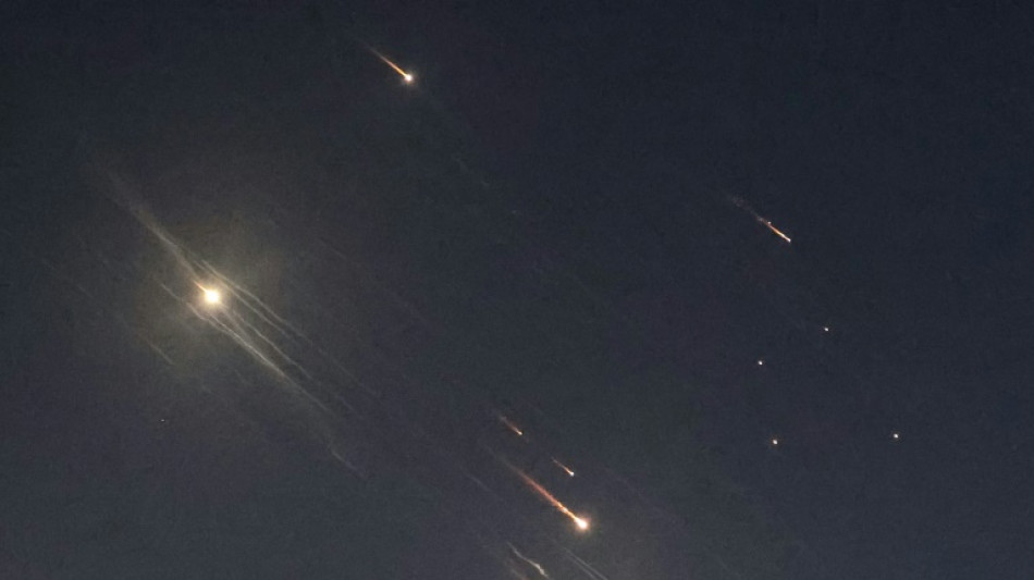 L'Iran a tir&eacute; des missiles sur le territoire isra&eacute;lien, Isra&euml;l menace de riposter