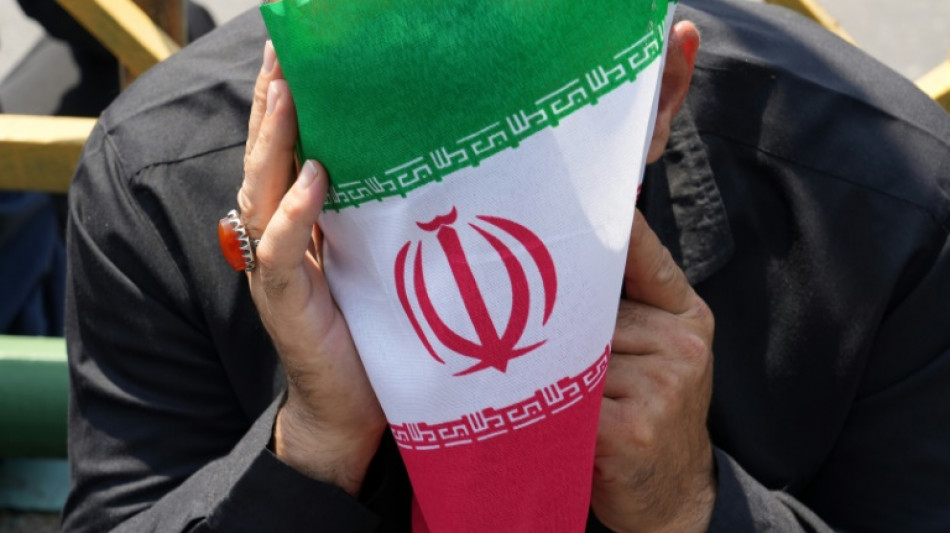 Ir&aacute;n despide al presidente Raisi con un entierro en su ciudad natal