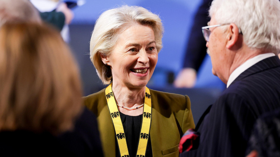 Von der Leyen all'industria europea, 'siamo sulla buona strada'