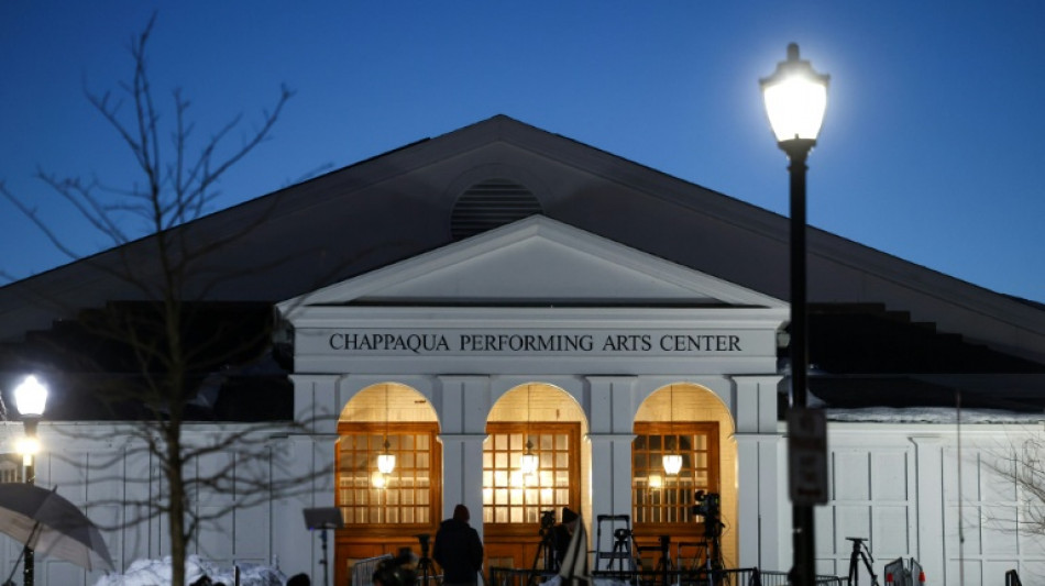  Bill Clinton asegura ante congresistas que no sab&iacute;a de los delitos de Epstein 