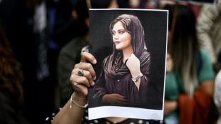 Al menos 35 muertos en Ir&aacute;n tras m&aacute;s de una semana de protestas por la joven fallecida