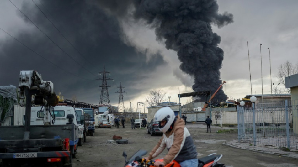 Ucrania y pa&iacute;ses occidentales condenan "cr&iacute;menes de guerra" perpetrados cerca de Kiev