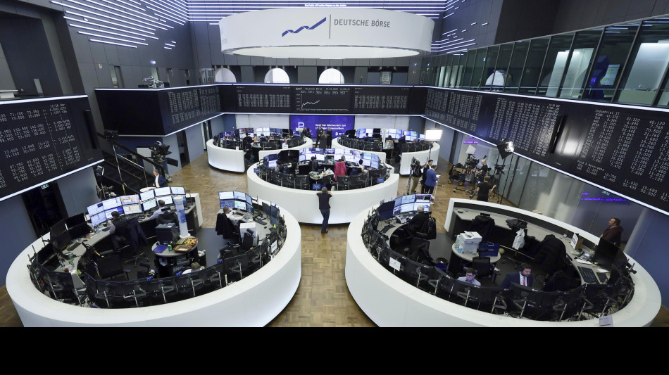 Borsa: l'Europa debole valuta annunci sui dazi, Milano -0,2%