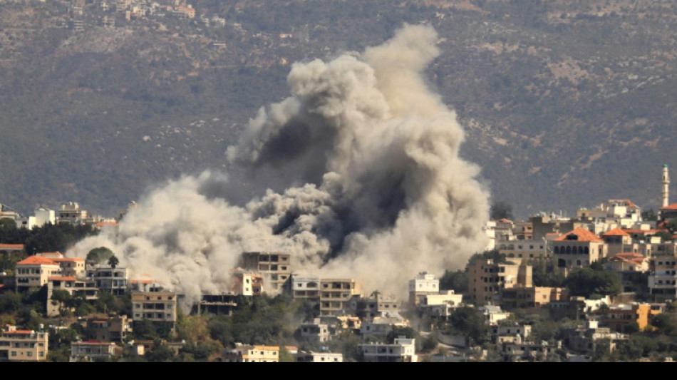 Combats entre le Hezbollah et Isra&euml;l dans le sud du Liban, raids &agrave; Beyrouth