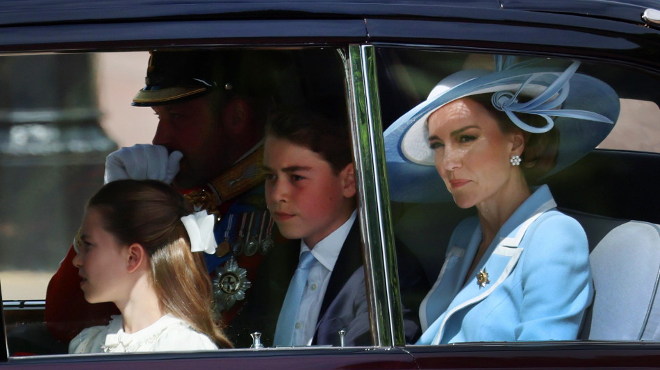  Il principe George compie 13 anni, una foto da teenager per festeggiarlo 