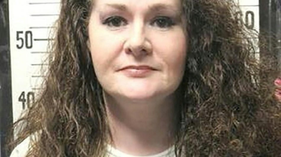  Primeira execu&ccedil;&atilde;o de uma mulher em 200 anos falha no Tennessee e estado suspende aplica&ccedil;&atilde;o da pena de morte 
