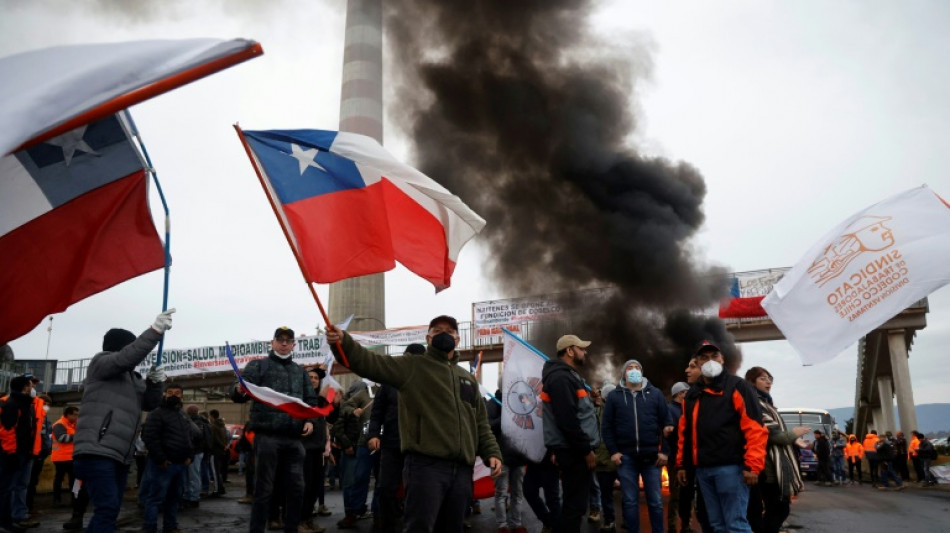 Huelga en cupr&iacute;fera chilena Codelco altera pero no paraliza operaciones