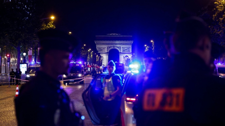  Incidents &agrave; Paris apr&egrave;s Bayern-PSG: une centaine de gardes &agrave; vue 
