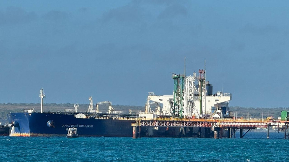  Cuba, iniziato lo scarico del greggio russo 