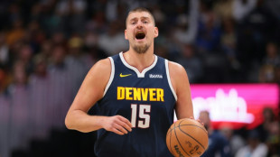 NBA: Jokic tout feu tout flamme et les Nuggets &eacute;crasent les Pelicans